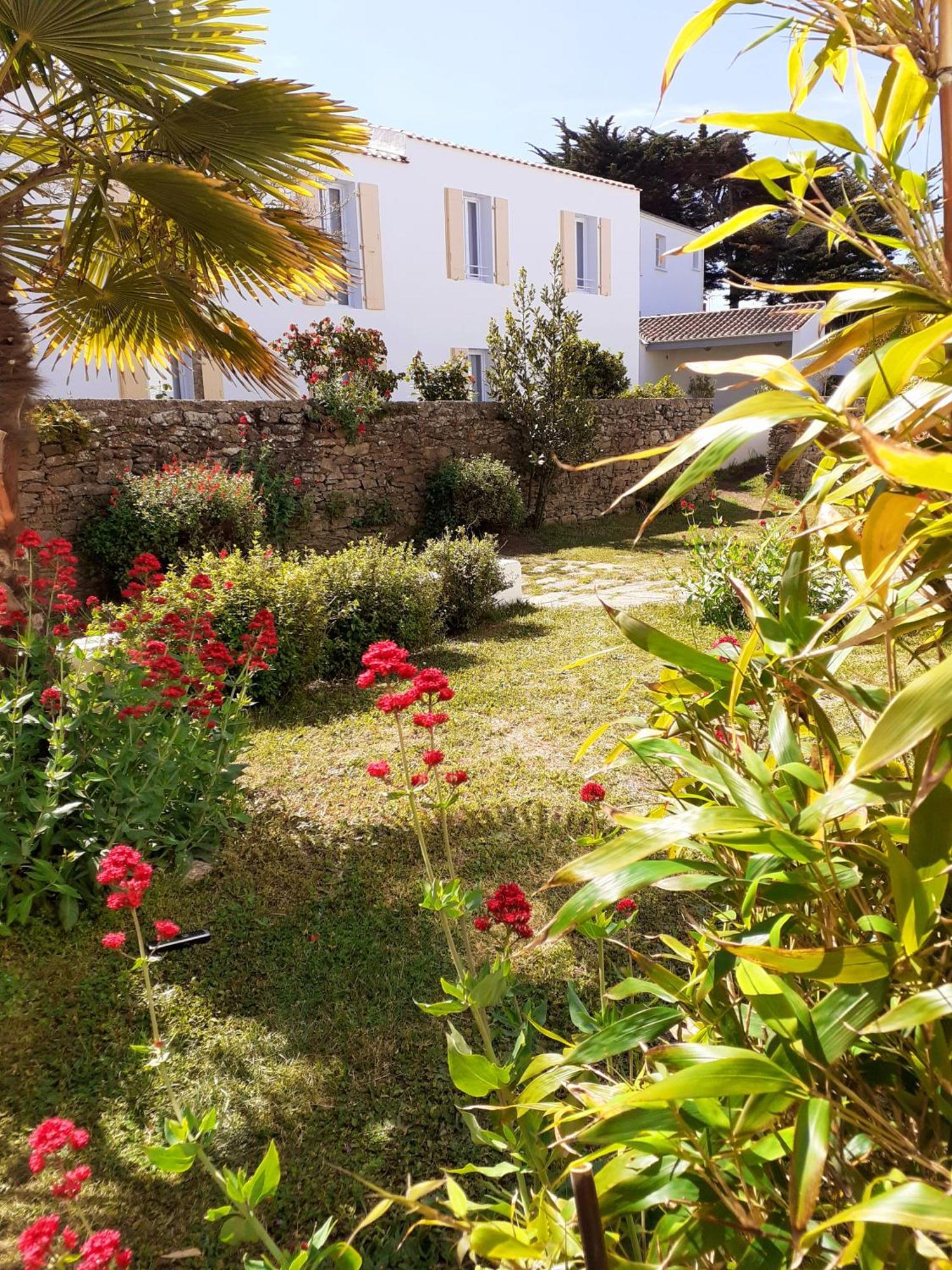 Hotel L'Escale A L'Ile D'Yeu Εξωτερικό φωτογραφία